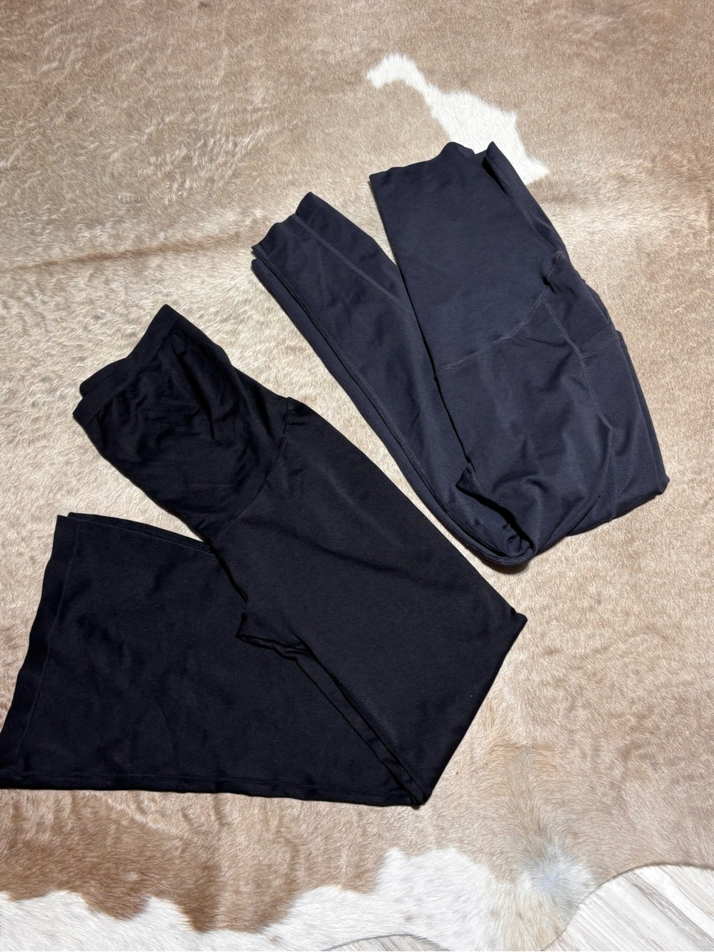 Lot of 2 large maternity flare and skinny leggings